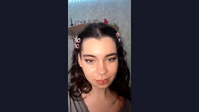LaceyBatter online show from 30, 6, 2026