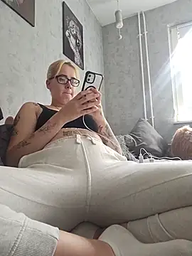 Snapshot of OnlyTattooDevil chatting on 7, 8, 2026 OnlyTattooDevil online show from 7, 8, 2026