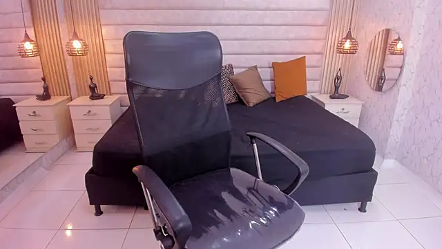 Snapshot of Cloe_Monroee_ chatting on 10, 6, 2026 Cloe Monroee online show from 10, 6, 2026
