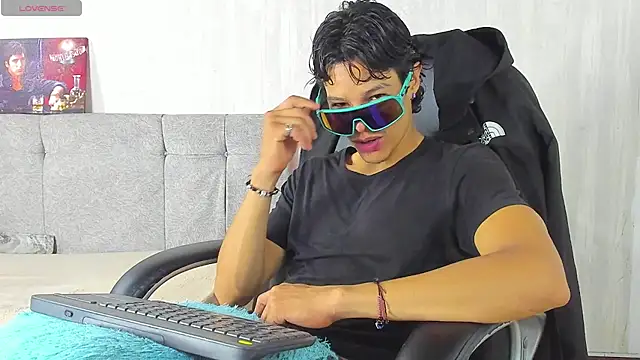 Snapshot of tommyhot7 chatting on 15, 6, 2026 tommyhot7 online show from 15, 6, 2026