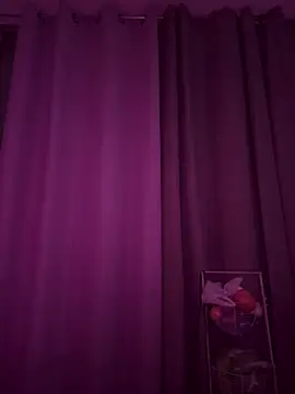 Isitaaaa online show from 4, 6, 2026