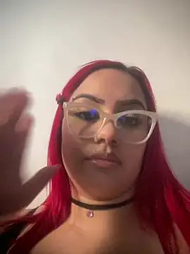 Snapshot of giih_sales03 chatting on 2, 8, 2026 giih sales03 online show from 2, 8, 2026