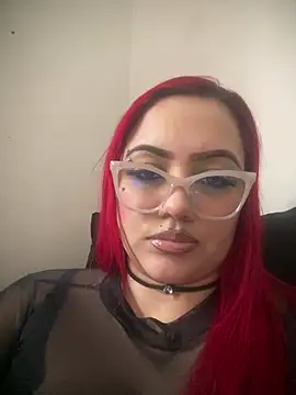 Snapshot of giih_sales03 chatting on 4, 8, 2026 giih sales03 online show from 4, 8, 2026