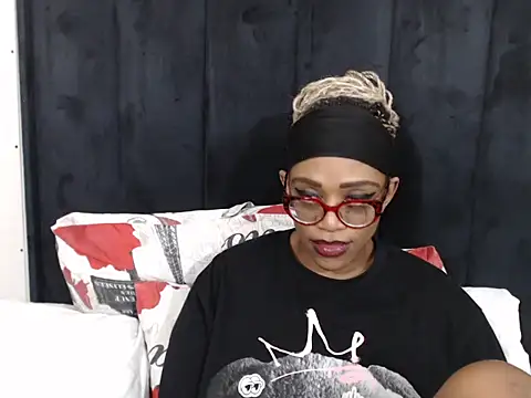 Snapshot of SultryDivax chatting on 14, 6, 2026 SultryDivax online show from 14, 6, 2026
