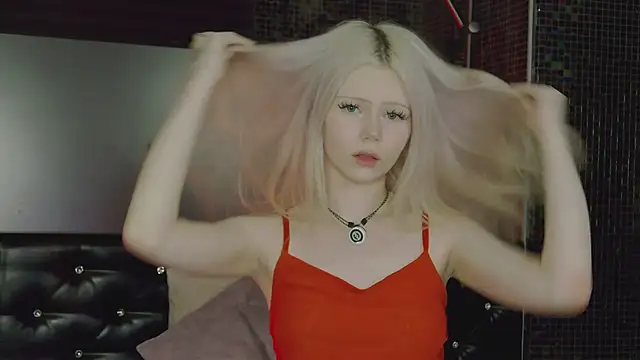 Snapshot of Lucy_Bambi chatting on 20, 6, 2026 Lucy Bambi online show from 20, 6, 2026