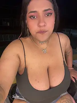Nahomy-fire online show from 2, 7, 2026