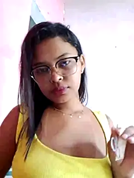 Snapshot of Silmara21 chatting on 3, 6, 2026 Silmara21 online show from 3, 6, 2026
