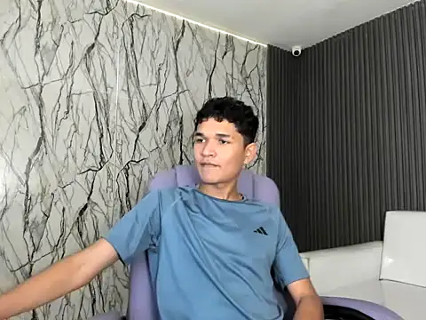 Snapshot of davexxx_ chatting on 1, 7, 2026 davexxx online show from 1, 7, 2026