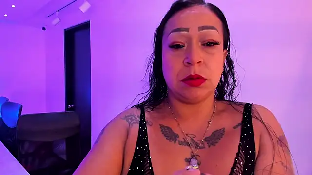 Snapshot of OrianaParra_ chatting on 9, 6, 2026 OrianaParra online show from 9, 6, 2026