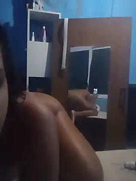 Snapshot of Mylenafe chatting on 7, 7, 2026 Mylenafe online show from 7, 7, 2026