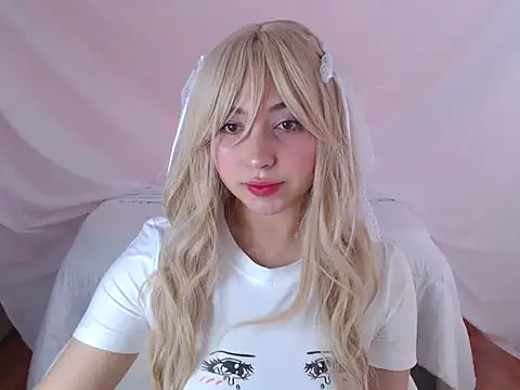 Snapshot of Han_Minji chatting on 14, 7, 2026 Han Minji online show from 14, 7, 2026