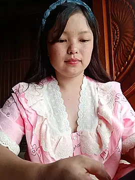 Snapshot of Linna-bae chatting on 1, 7, 2026 Linna-bae online show from 1, 7, 2026