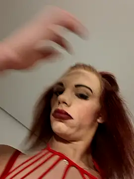 Snapshot of translady19 chatting on 10, 6, 2026 translady19 online show from 10, 6, 2026