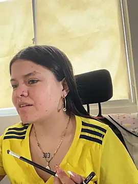 Camila Duarte 2 online show from 17, 6, 2026