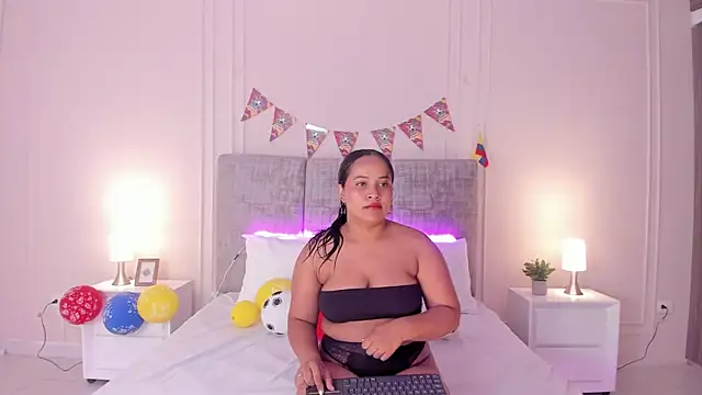 Emma-Velez online show from 30, 6, 2026