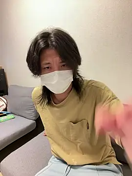 Snapshot of Natsu_x_ chatting on 4, 7, 2026 Natsu x online show from 4, 7, 2026