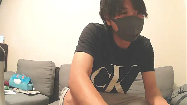 Snapshot of Natsu_x_ chatting on 18, 7, 2026 Natsu x online show from 18, 7, 2026