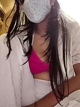 Snapshot of Romantic_riya_06 chatting on 23, 6, 2026 Romantic riya 06 online show from 23, 6, 2026