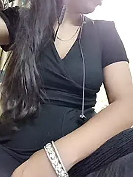 Snapshot of Romantic_riya_06 chatting on 28, 6, 2026 Romantic riya 06 online show from 28, 6, 2026