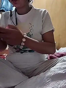 Snapshot of Romantic_riya_06 chatting on 25, 7, 2026 Romantic riya 06 online show from 25, 7, 2026