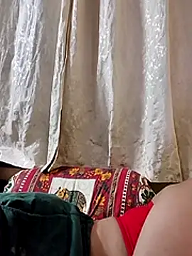 Snapshot of Romantic_riya_06 chatting on 29, 7, 2026 Romantic riya 06 online show from 29, 7, 2026
