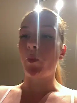 Sofiaswrldxo online show from 7, 7, 2026
