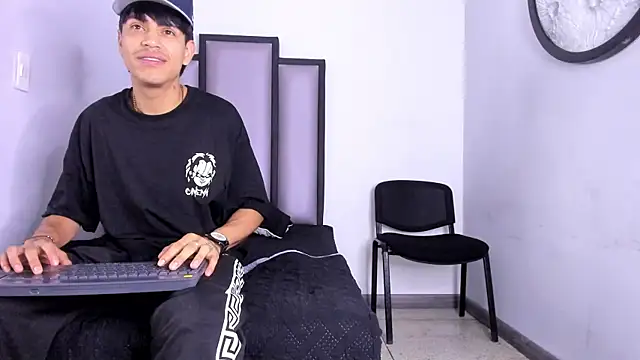 Alejitoo 23 online show from 12, 6, 2026