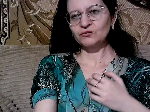 Snapshot of Dear_Annet chatting on 4, 7, 2026 Dear Annet online show from 4, 7, 2026