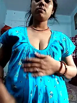 Snapshot of Hoty-sona chatting on 7, 6, 2026 Hoty-sona online show from 7, 6, 2026