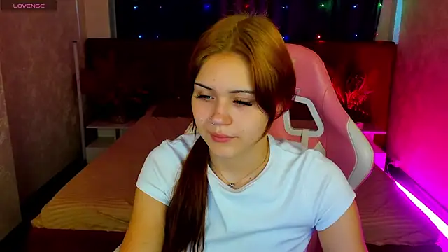 Snapshot of Baby_Sunsh1ne_ chatting on 25, 7, 2026 Baby Sunsh1ne online show from 25, 7, 2026