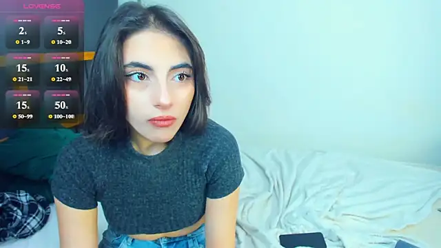 LunarLori online show from 9, 7, 2026