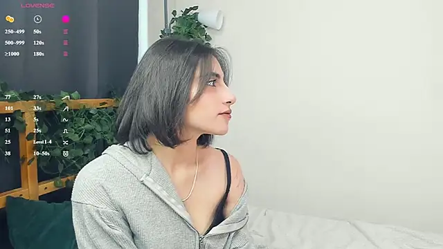 LunarLori online show from 14, 7, 2026