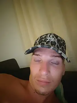 Snapshot of kinkyBlondLad_07 chatting on 5, 6, 2026 kinkyBlondLad 07 online show from 5, 6, 2026