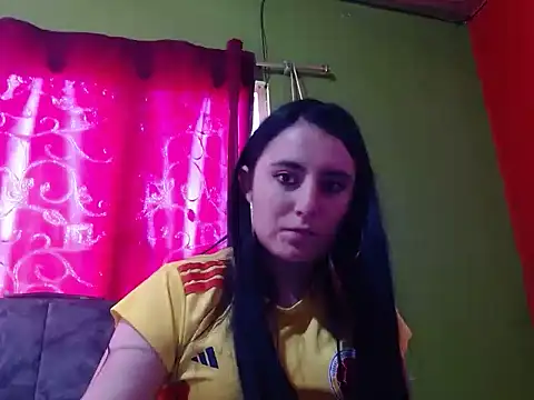 Snapshot of Doll_Hot22 chatting on 7, 7, 2026 Doll Hot22 online show from 7, 7, 2026