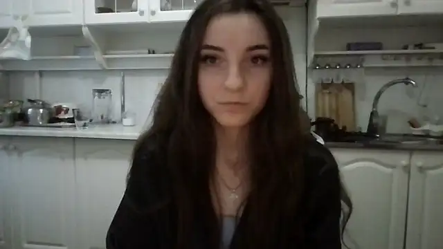 Snapshot of PollySecrettt chatting on 8, 6, 2026 PollySecrettt online show from 8, 6, 2026