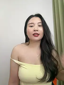 Snapshot of Doudou__520 chatting on 12, 6, 2026 Doudou 520 online show from 12, 6, 2026