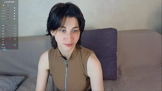 Snapshot of Carolina_Lu chatting on 7, 6, 2026 Carolina Lu online show from 7, 6, 2026
