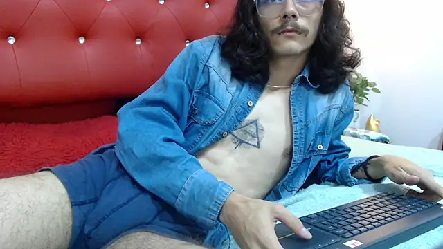 Snapshot of bigcock_robert chatting on 18, 6, 2026 bigcock robert online show from 18, 6, 2026