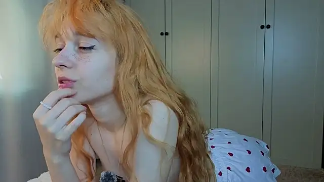 Snapshot of tgirlfoxy chatting on 22, 7, 2026 tgirlfoxy online show from 22, 7, 2026