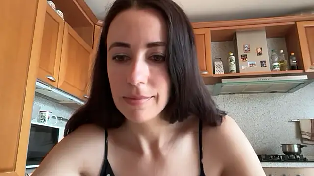 Flamingo Queen online show from 4, 7, 2026