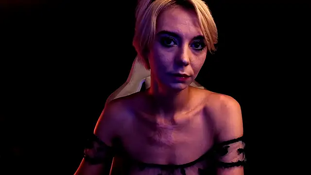 Snapshot of Blondice_ann chatting on 27, 7, 2026 Blondice ann online show from 27, 7, 2026