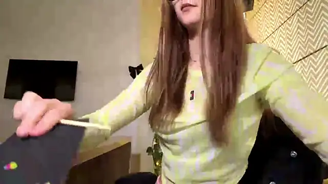 Snapshot of AvrilGillig chatting on 16, 6, 2026 AvrilGillig online show from 16, 6, 2026