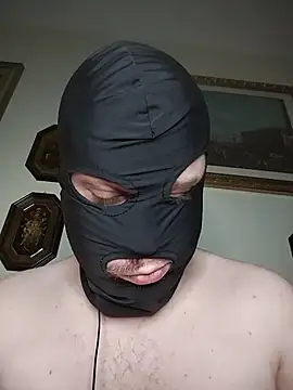 Snapshot of CowboyRM chatting on 11, 7, 2026 CowboyRM online show from 11, 7, 2026