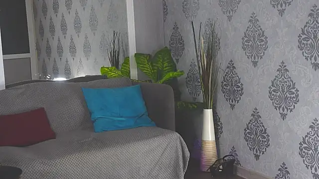 Snapshot of LuxaCole chatting on 29, 6, 2026 LuxaCole online show from 29, 6, 2026