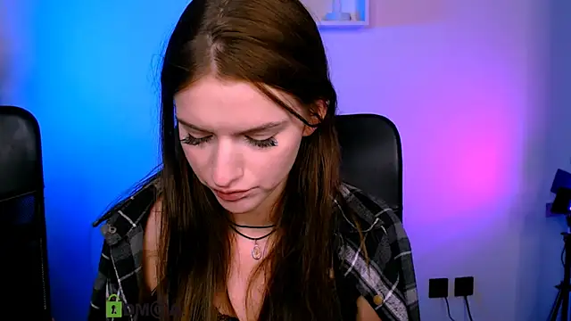 Snapshot of naomi_perl chatting on 6, 7, 2026 naomi perl online show from 6, 7, 2026