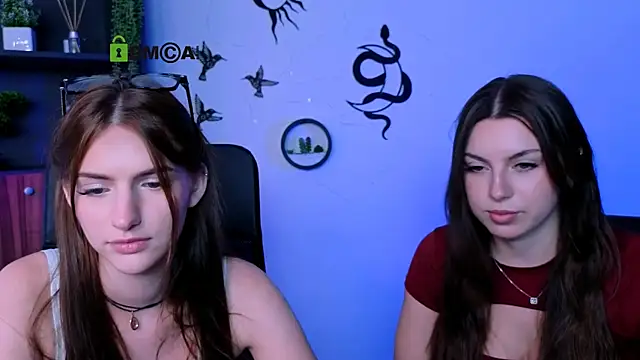 Snapshot of naomi_perl chatting on 17, 7, 2026 naomi perl online show from 17, 7, 2026