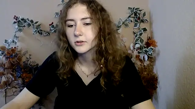 Snapshot of Crimson_Bite chatting on 10, 6, 2026 Crimson Bite online show from 10, 6, 2026