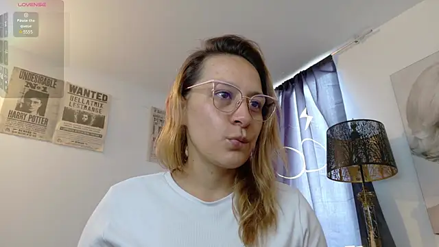 Snapshot of amanda_ferrer chatting on 2, 7, 2026 amanda ferrer online show from 2, 7, 2026