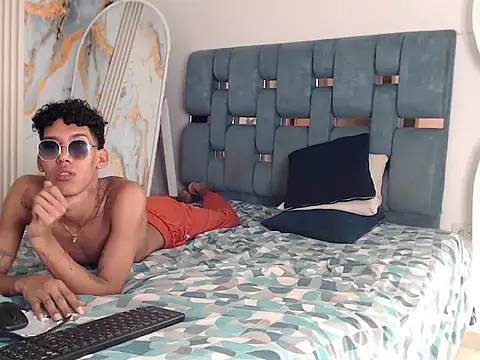 Snapshot of Thick_cock_guys chatting on 11, 6, 2026 Thick cock guys online show from 11, 6, 2026