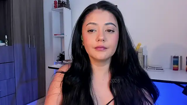 Snapshot of LauraToro_ chatting on 20, 6, 2026 LauraToro online show from 20, 6, 2026